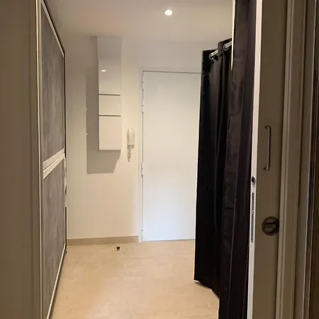 Apartman Grand Standing Avec Terrasse Et Parking